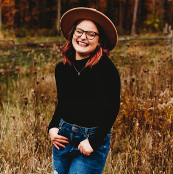 Meet your Posher, Ari - Picture 1 of 1